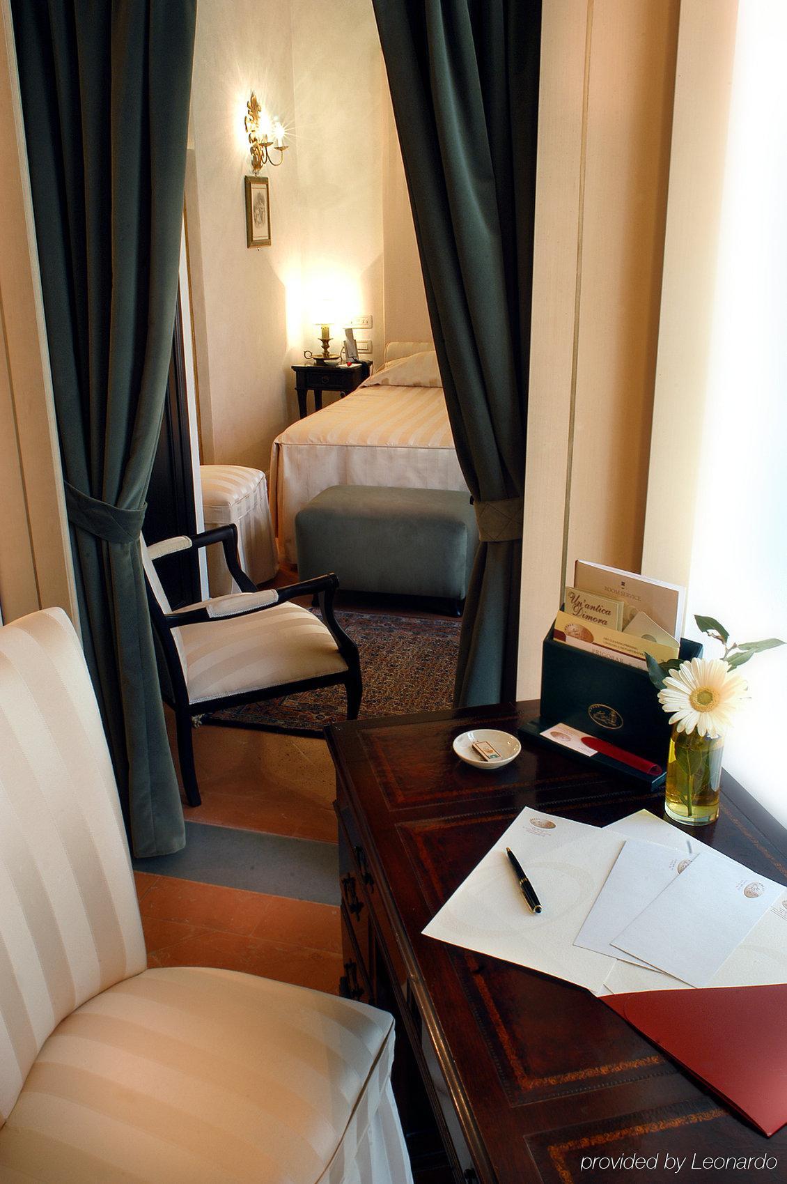 Hotel Relais Dell'Orologio Піза Номер фото