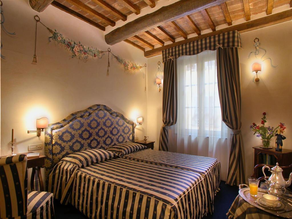 Hotel Relais Dell'Orologio Піза Номер фото